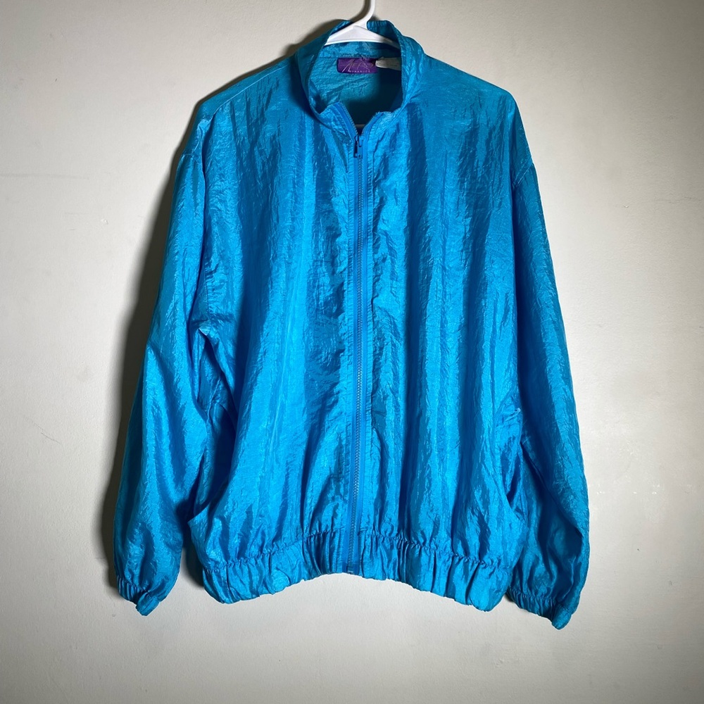 Vintage women wind breaker